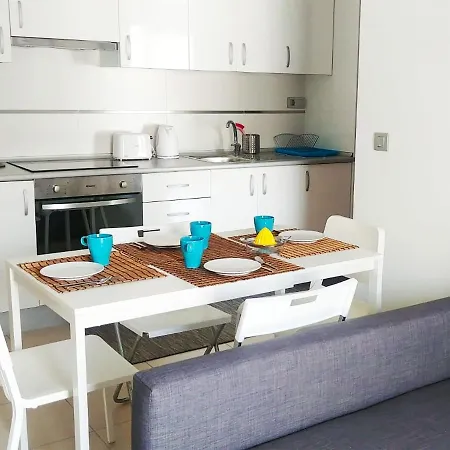 Apartament In Алькала
