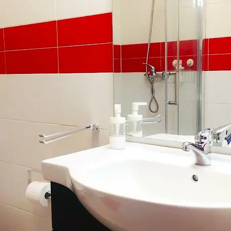 Apartament In Алькала